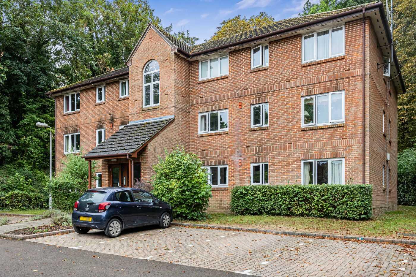 Tilebarn Close, Henley-On-Thames